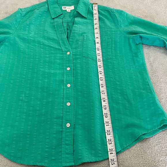 Green Linen Button Down Size Medium - Picture 10 of 12